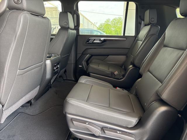 2026 Chevrolet Suburban LT, RWD