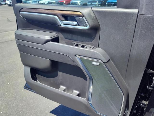 2026 Chevrolet Silverado 1500 4WD Crew Cab Short Bed LT Trail Boss