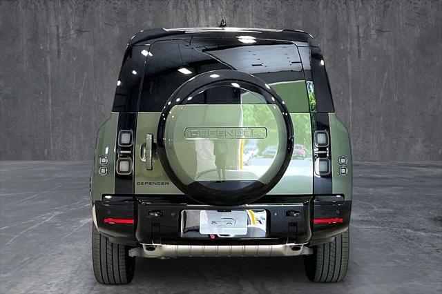 2026 Land Rover Defender X-Dynamic SE