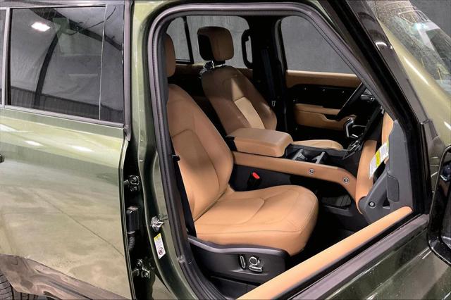 2026 Land Rover Defender X-Dynamic SE