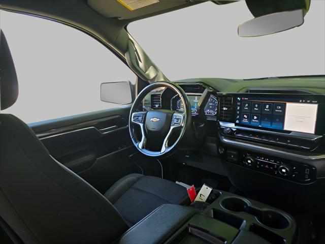 2023 Chevrolet Silverado 1500 4WD Crew Cab Standard Bed LT