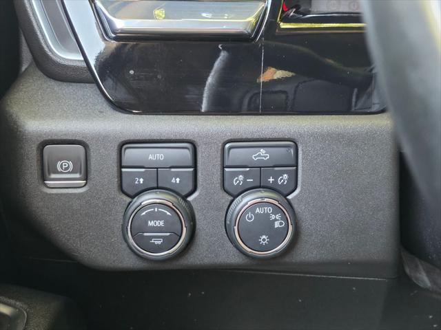 2023 Chevrolet Silverado 1500 4WD Crew Cab Standard Bed LT