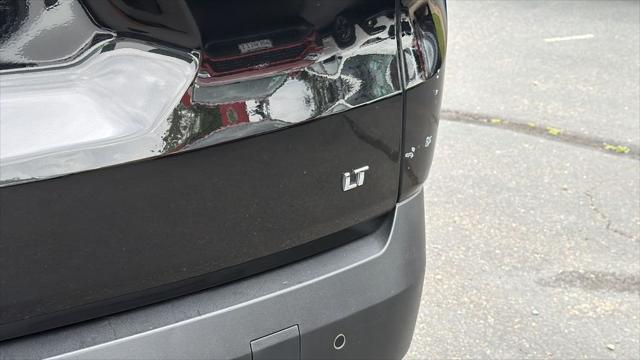 2023 Chevrolet Traverse FWD LT Cloth