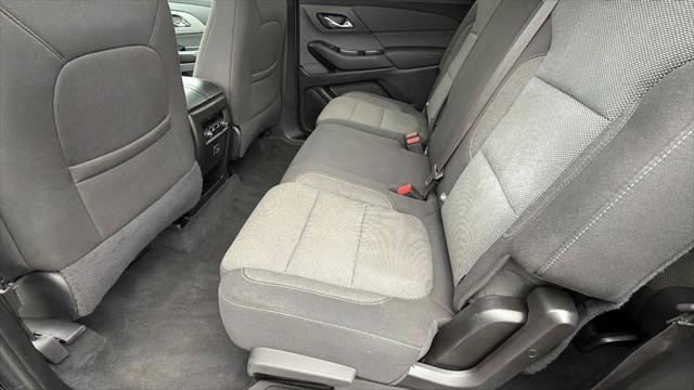 2023 Chevrolet Traverse FWD LT Cloth