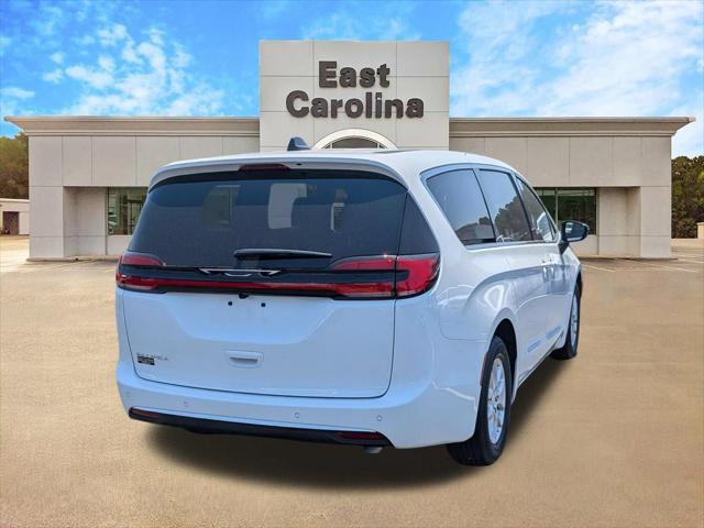 2027 Chrysler Pacifica PACIFICA SELECT