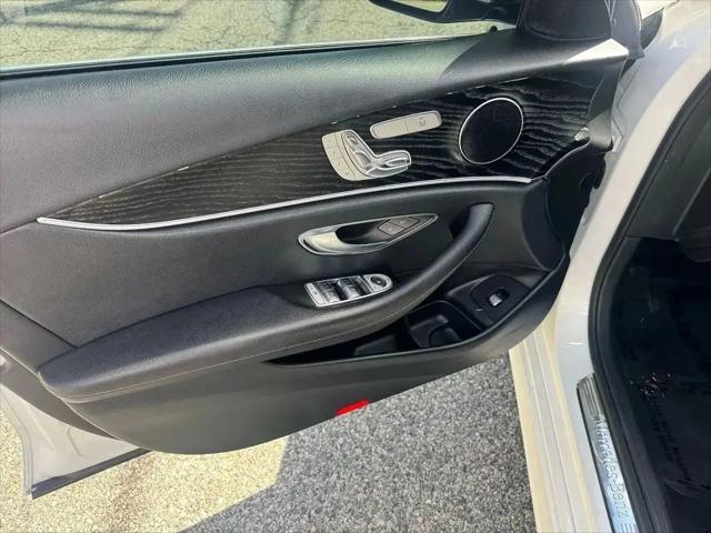 2018 Mercedes-Benz E-CLASS E 300 E 300