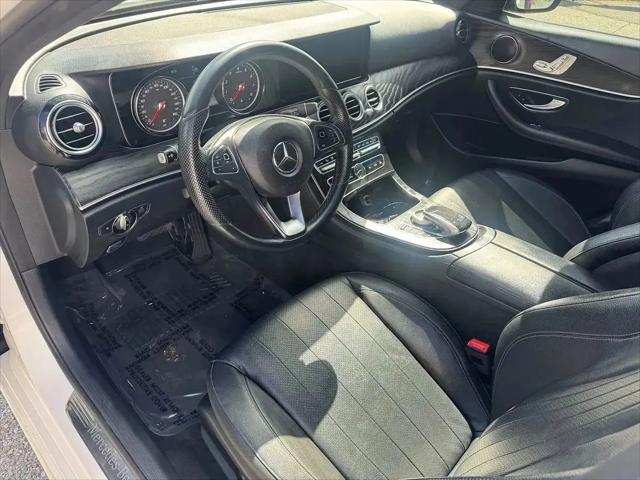 2018 Mercedes-Benz E-CLASS E 300 E 300