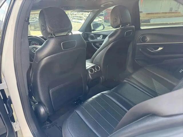 2018 Mercedes-Benz E-CLASS E 300 E 300