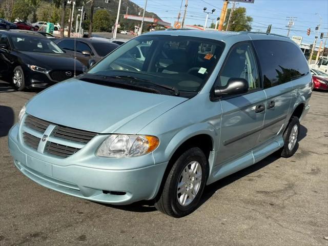 2005 Dodge Grand Caravan SE