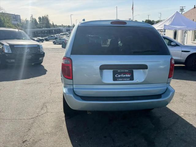 2005 Dodge Grand Caravan SE