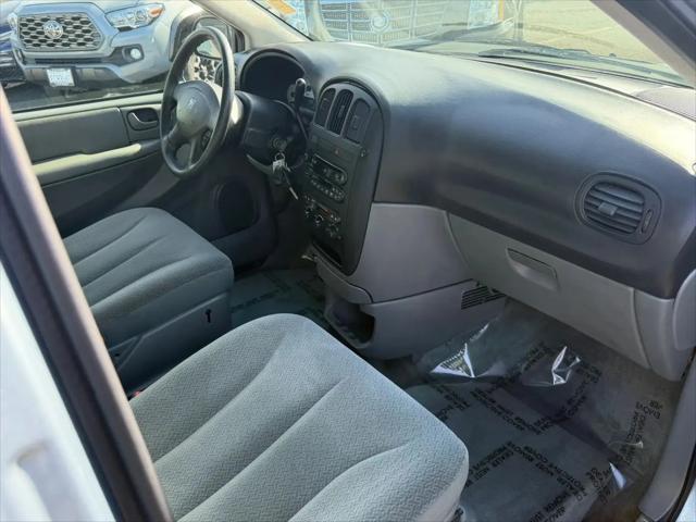 2005 Dodge Grand Caravan SE