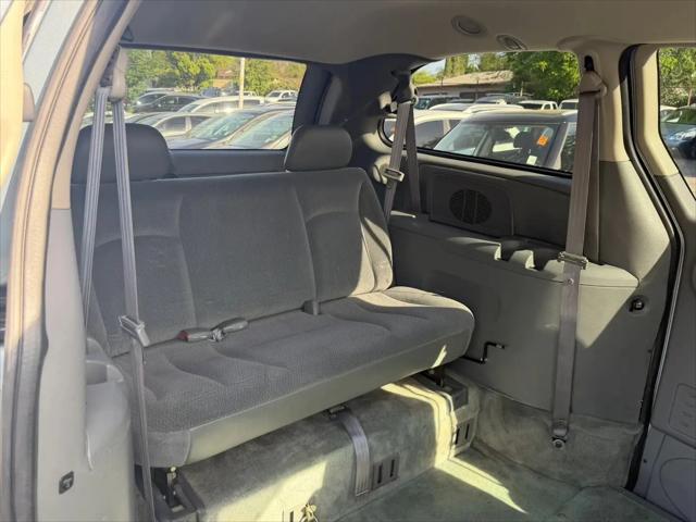 2005 Dodge Grand Caravan SE