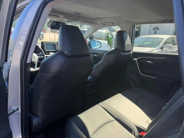 2022 Toyota RAV4 Hybrid XLE Premium