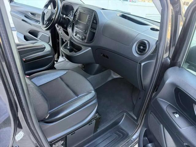 2017 Mercedes-Benz Metris Standard
