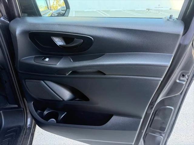 2017 Mercedes-Benz Metris Standard