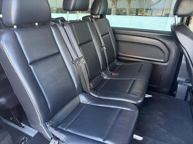 2017 Mercedes-Benz Metris Standard