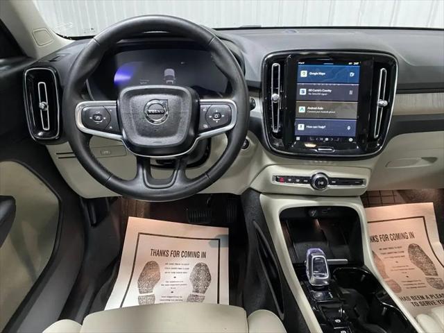 2024 Volvo XC40 B5 Plus Bright Theme