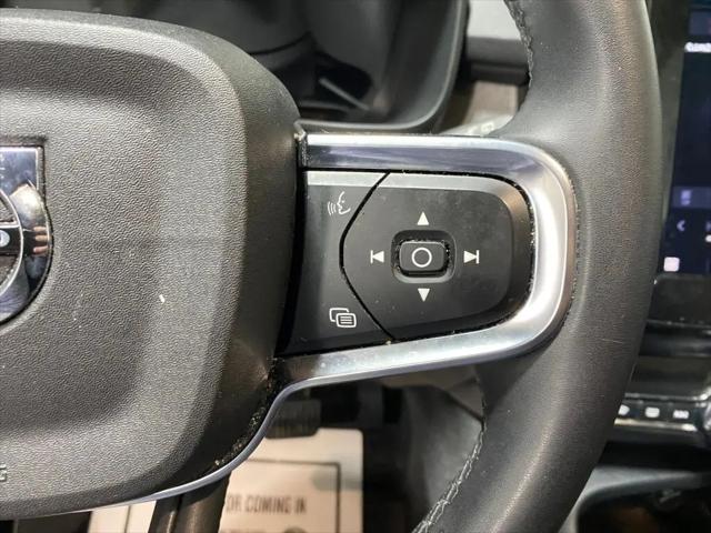 2023 Volvo XC40 B5 Core
