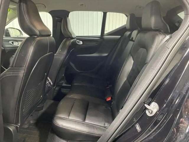 2023 Volvo XC40 B5 Core