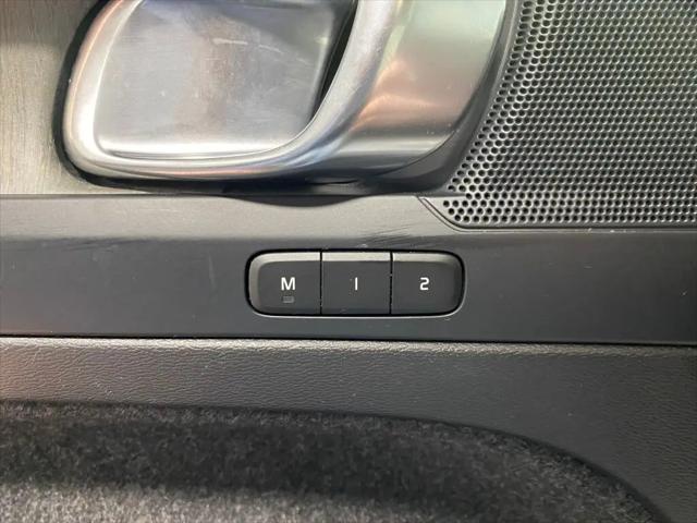 2023 Volvo XC40 B5 Core