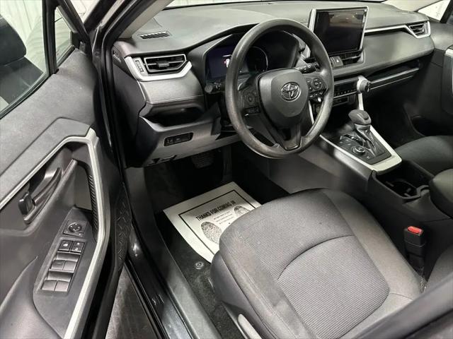 2023 Toyota RAV4 Hybrid LE