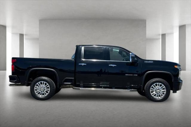 2022 Chevrolet Silverado 3500HD 4WD Crew Cab Standard Bed High Country