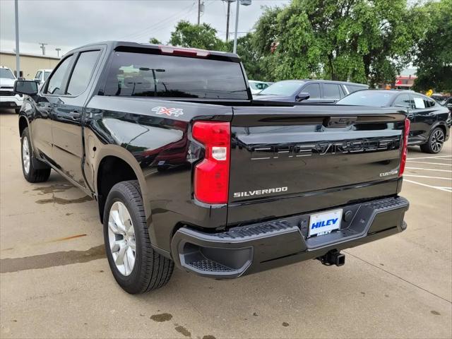 2026 Chevrolet Silverado 1500 4WD Crew Cab Short Bed Custom