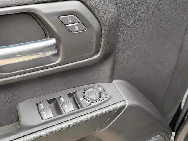 2026 Chevrolet Silverado 1500 4WD Crew Cab Short Bed Custom