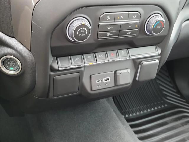 2026 Chevrolet Silverado 1500 4WD Crew Cab Short Bed Custom