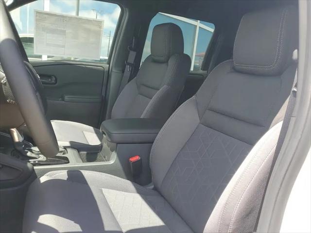 2026 Nissan Frontier Crew Cab Long Bed SV 4x2