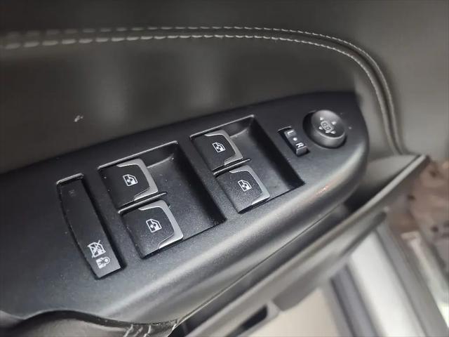 2015 Cadillac SRX Standard