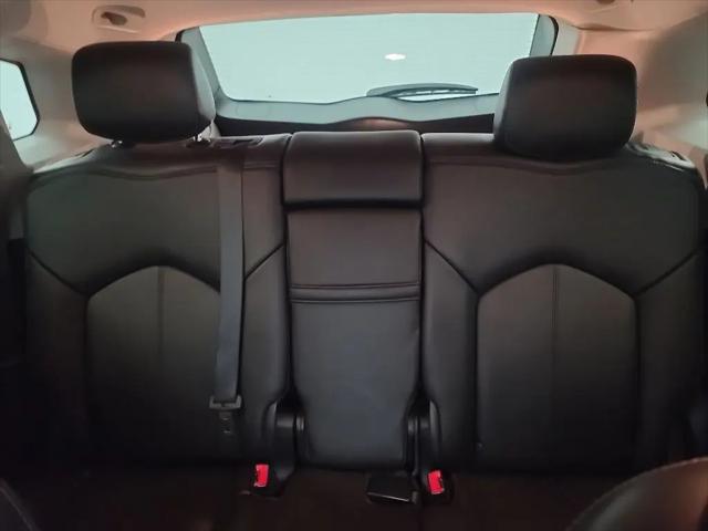 2015 Cadillac SRX Standard