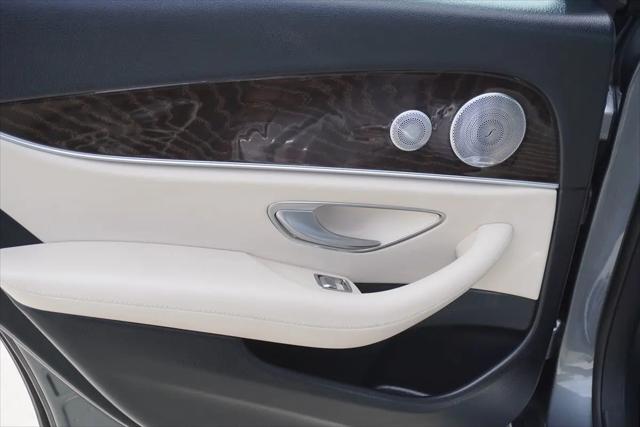 2019 Mercedes-Benz E-CLASS E 300 E 300