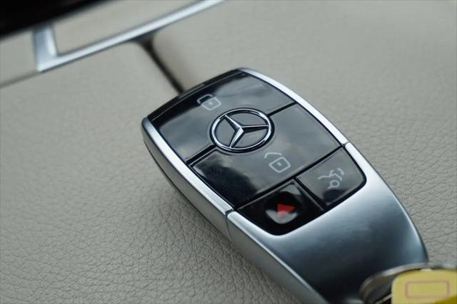 2019 Mercedes-Benz E-CLASS E 300 E 300