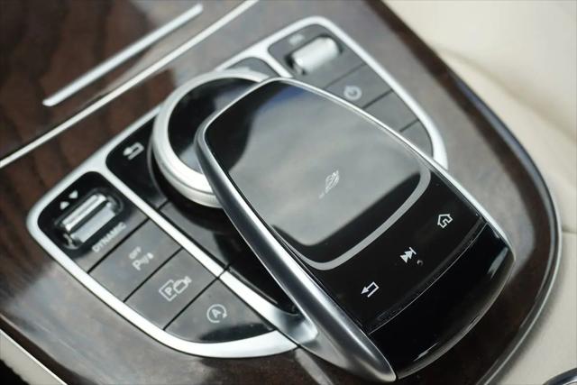 2019 Mercedes-Benz E-CLASS E 300 E 300