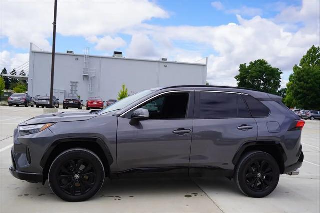 2022 Toyota RAV4 Hybrid SE