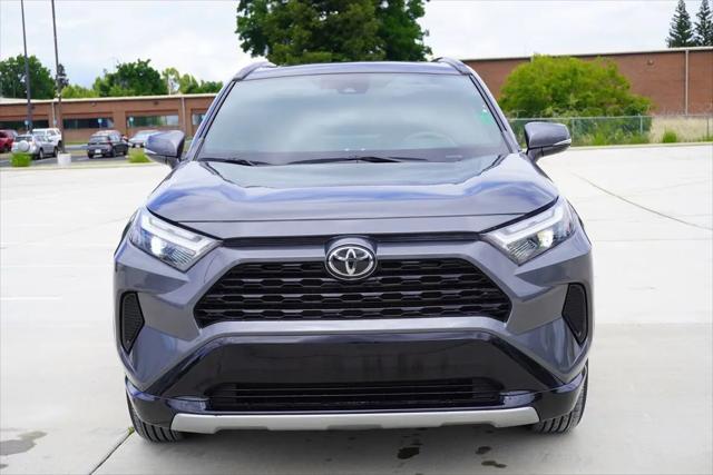 2022 Toyota RAV4 Hybrid SE