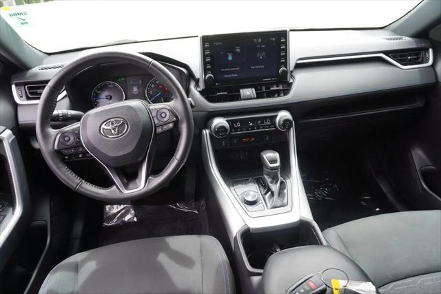 2022 Toyota RAV4 Hybrid SE