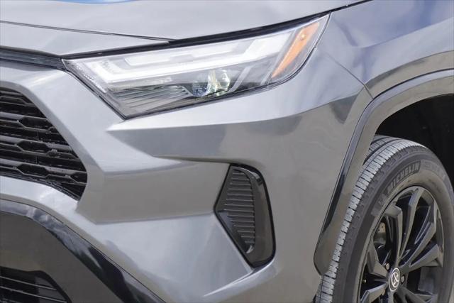 2022 Toyota RAV4 Hybrid SE