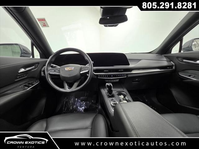2025 Cadillac XT4 FWD Premium Luxury