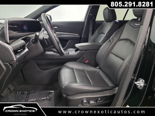 2025 Cadillac XT4 FWD Premium Luxury