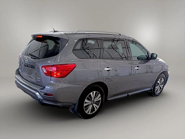 2017 Nissan Pathfinder SV
