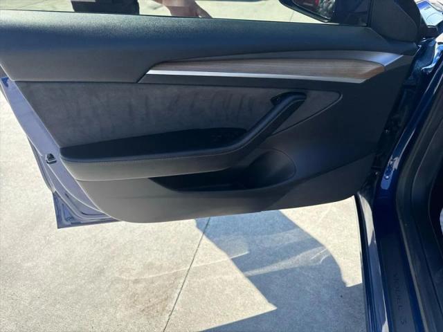 2022 Tesla Model 3 Long Range Dual Motor All-Wheel Drive