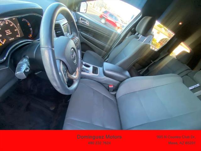 2017 Jeep Grand Cherokee Laredo 4x4