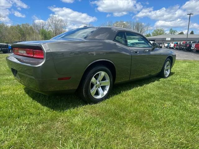 2009 Dodge Challenger SE