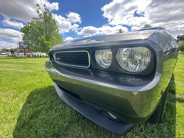 2009 Dodge Challenger SE
