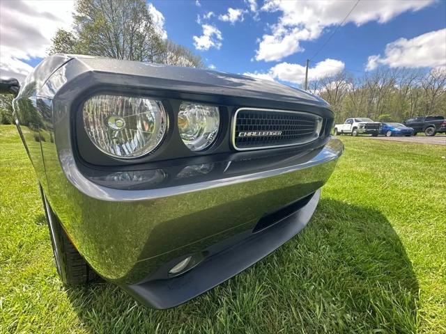 2009 Dodge Challenger SE