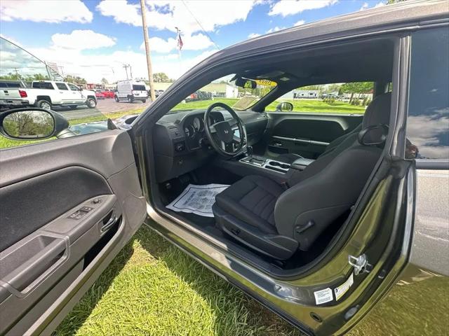2009 Dodge Challenger SE