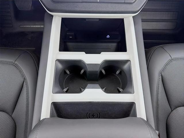 2025 Land Rover Defender 110 P300