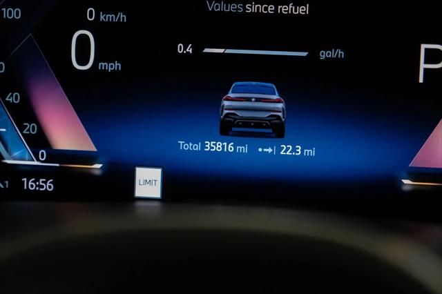 2025 BMW X6 xDrive40i